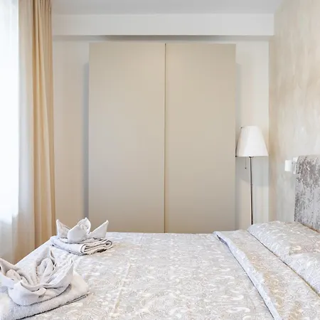 Teatro - Francesca * טריאסטה